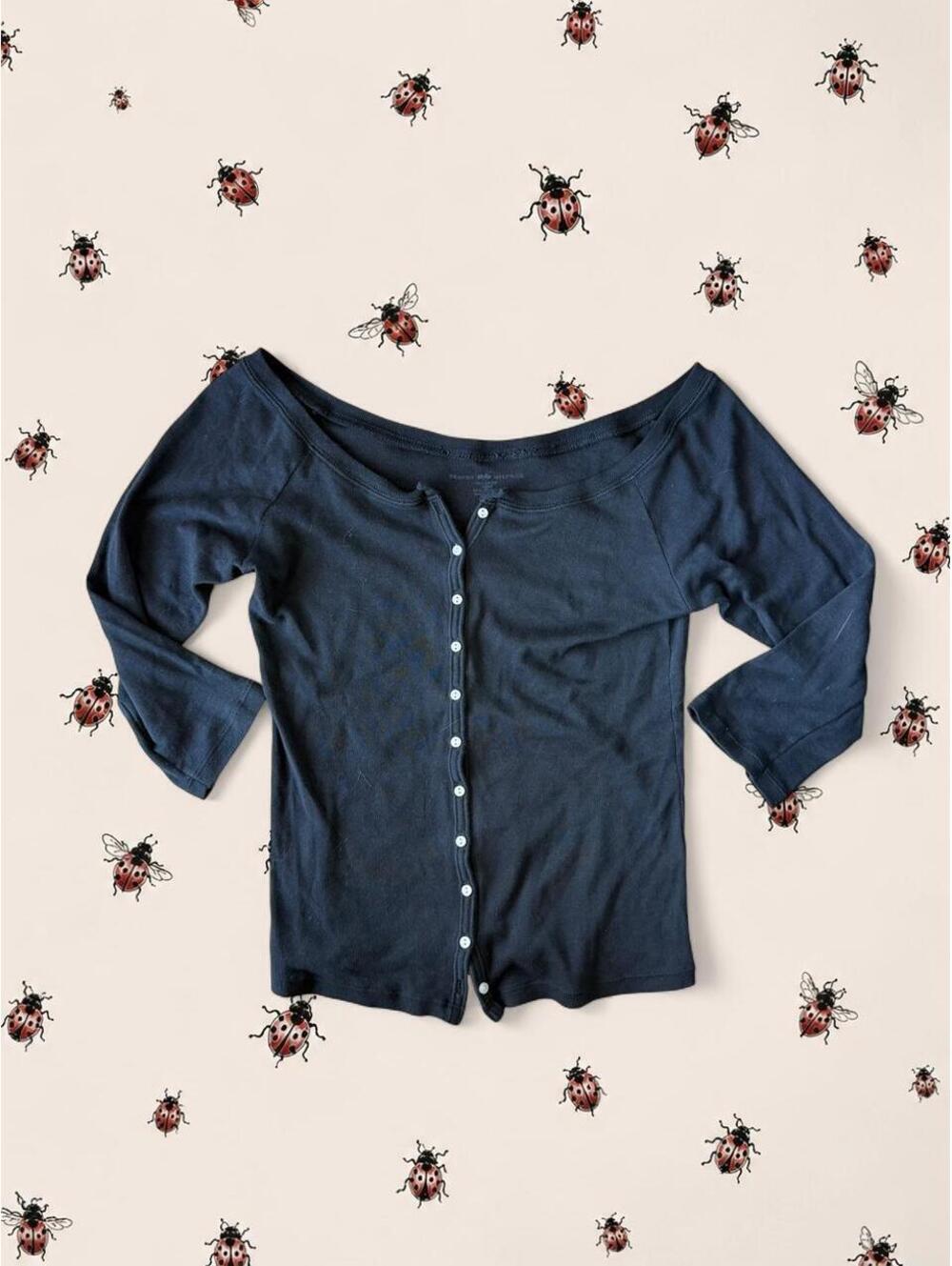 Brandy Melville black 3/4 sleeves top with buttons